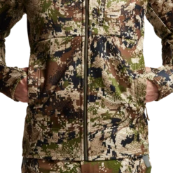 'Sitka' Men's Traverse Jacket - Big Game : Optifade Subalpine -Carhartt Store IMG SITKA BG 2022 600028 SA Traverse Jacket Optifade Subalpine 592p Studio 04990 1024x1024@2x