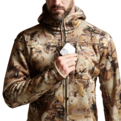 'Sitka' Men's Traverse Hoody - Optifade Waterfowl : Marsh 13 'Sitka' Men's Traverse Hoody - Optifade Waterfowl : Marsh -Carhartt Store IMG SITKA WL 2022 600026 WL Traverse Hoody Optifade Waterfowl 592p Studio 02265 1024x1024@2x