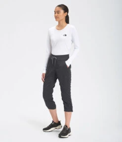 'The North Face' Women's Aphrodite 2.0 Capri - Asphalt Grey -Carhartt Store NF0A2UO6 0C5 model34 1024x1024@2x