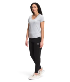 'The North Face' Women's Canyonlands Jogger - TNF Black 6 'The North Face' Women's Canyonlands Jogger - TNF Black -Carhartt Store NF0A5GCB JK3 model34 1024x1024@2x