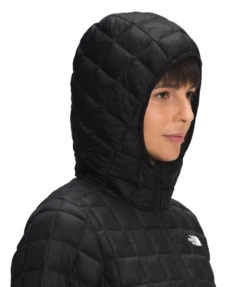 'The North Face' Women's Thermoball Stowable ECO Jacket - TNF Black -Carhartt Store NF0A5GLB JK3 modelhood2 1024x1024@2x