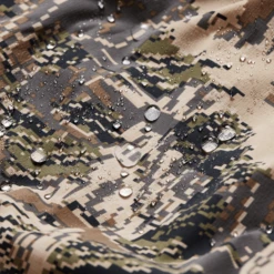 'Sitka' Men's Ambient Jacket - Big Game : Optifade Open Country -Carhartt Store img SITKA BG 2022 600043 OB Ambient Jacket Optifade Open Country Studio 00827 1024x1024@2x